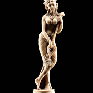 Come condivideremo - Statuetta raffigurante divinità orientale
